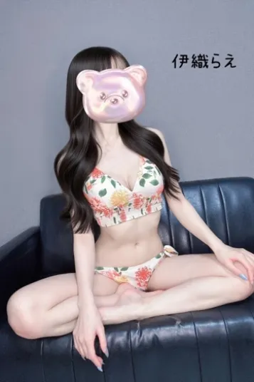 伊織らえ
